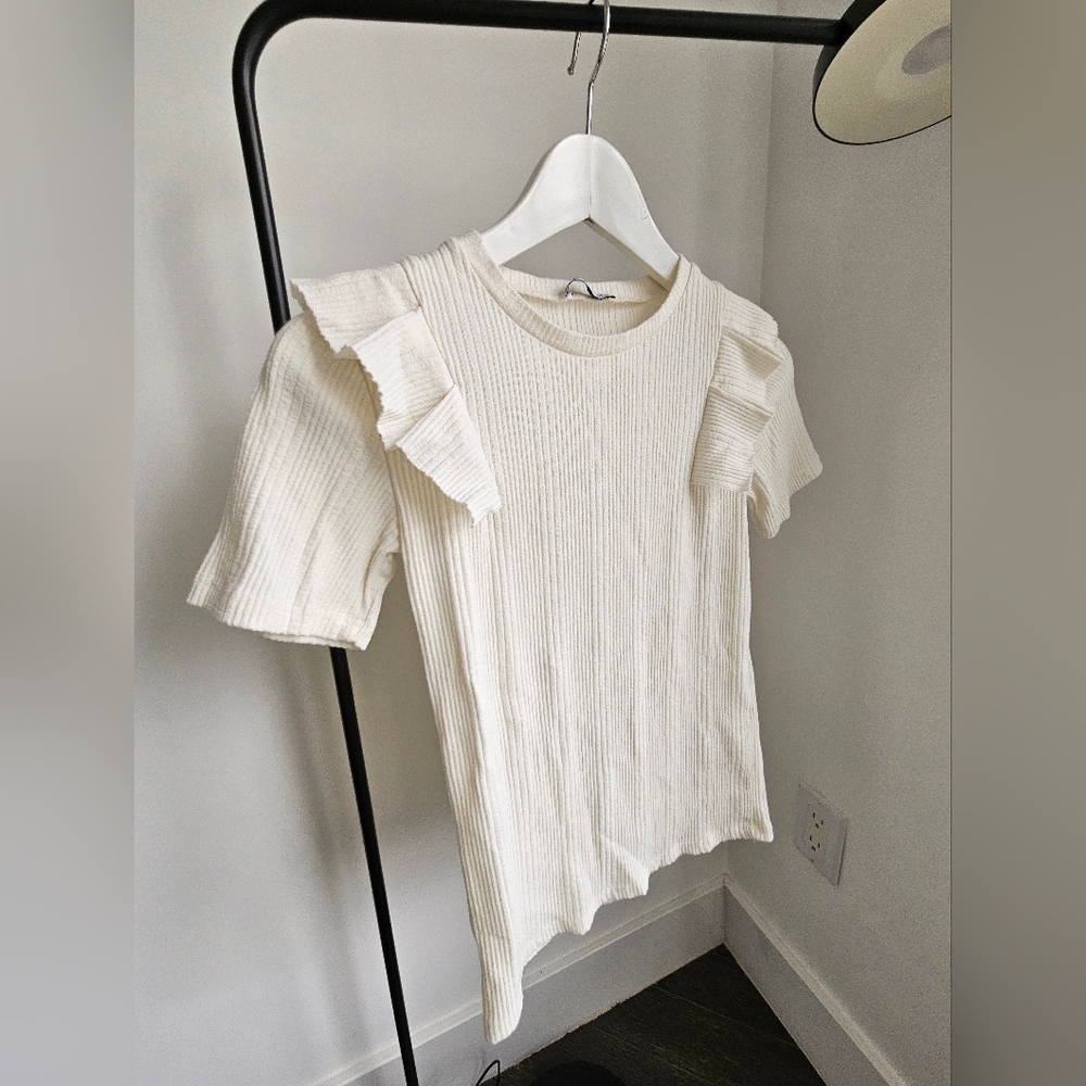 Zara Top size small
